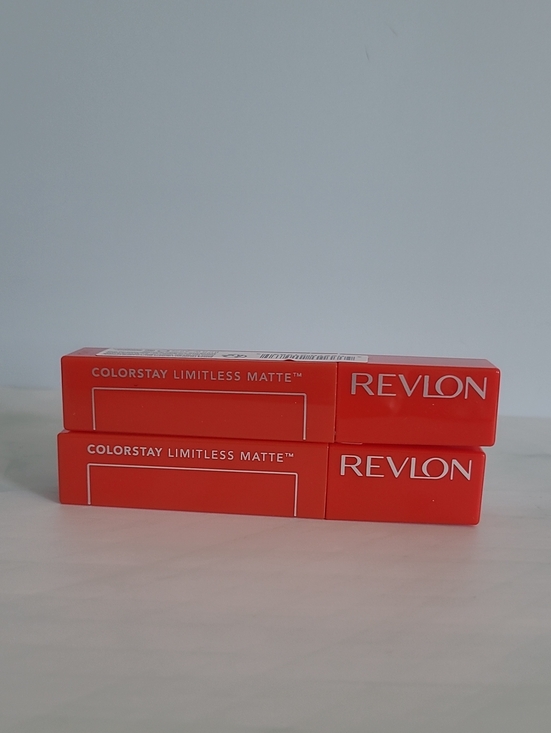 Revlon Other - Revlon Colorstay‎ Limitless Matte 009 Hot Take - Set of 2